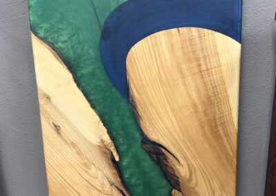 Resin and wood wall rectangular wall hanging image